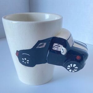𝅺NOVELTY mug with black car handle​​​​​